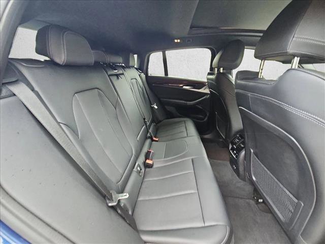 Used 2025 BMW X4 xDrive30i image 19