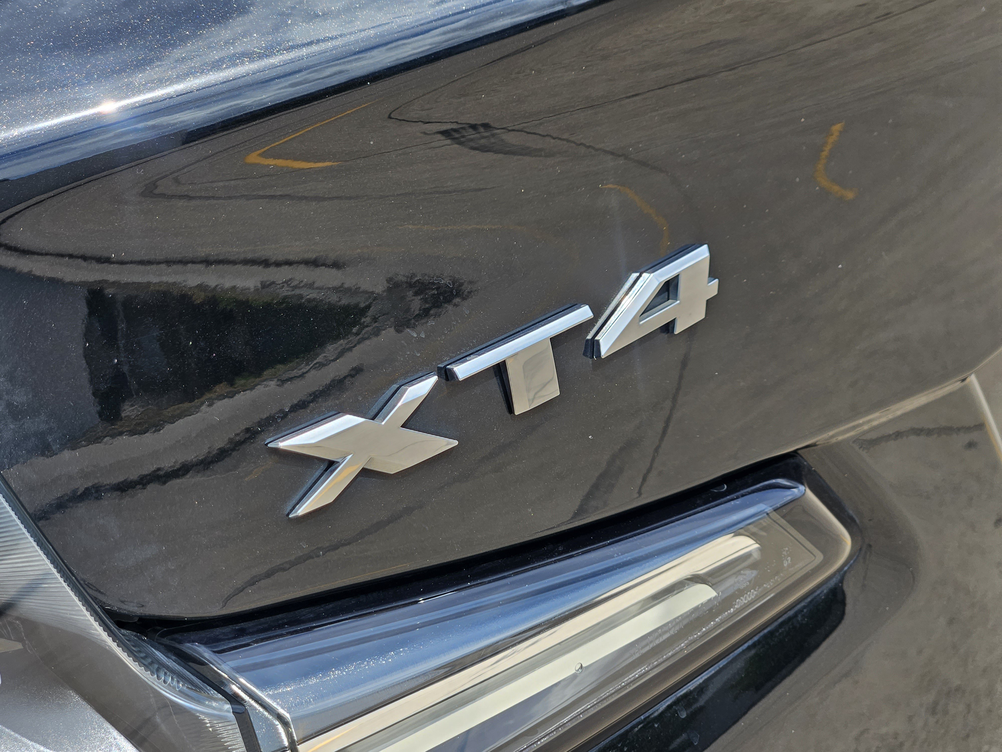 Used 2023 Cadillac XT4 Sport w/ Cold Weather Package FWD image 27