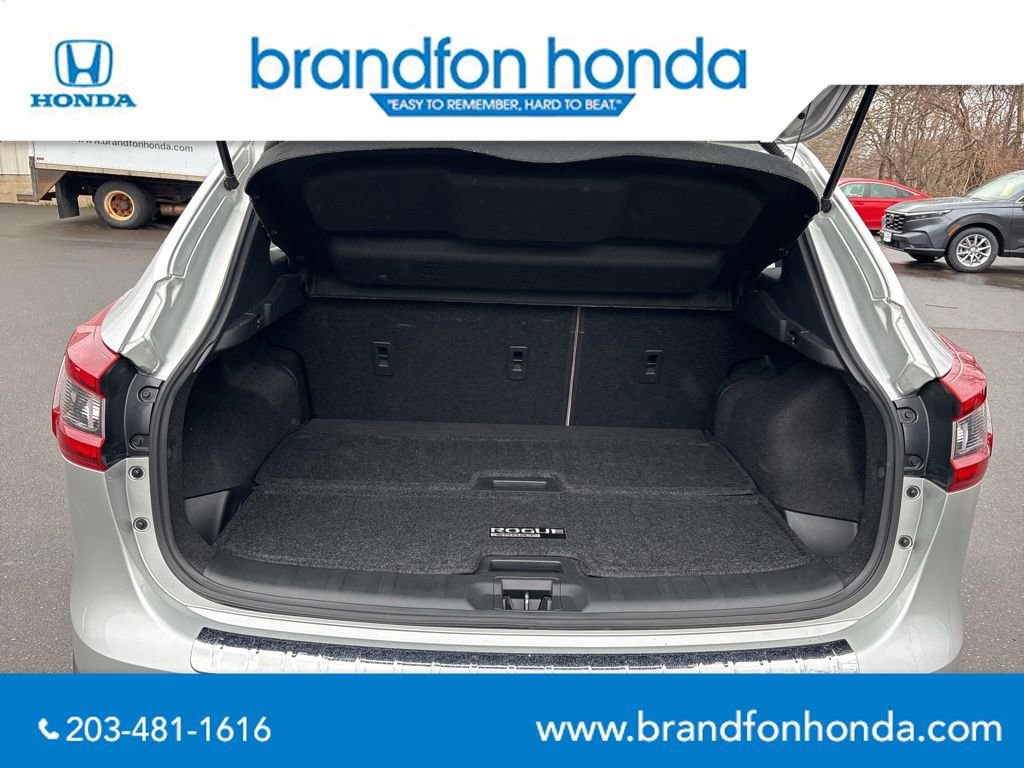 Used 2022 Nissan Rogue Sport SL w/ Premium Package image 29