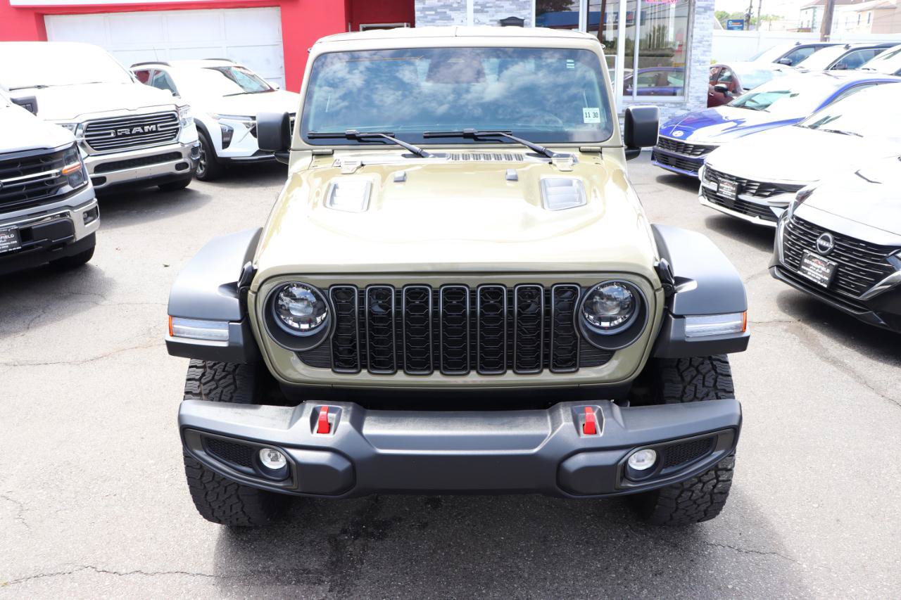Used 2026 Jeep Gladiator Rubicon AWD/4WD image 9