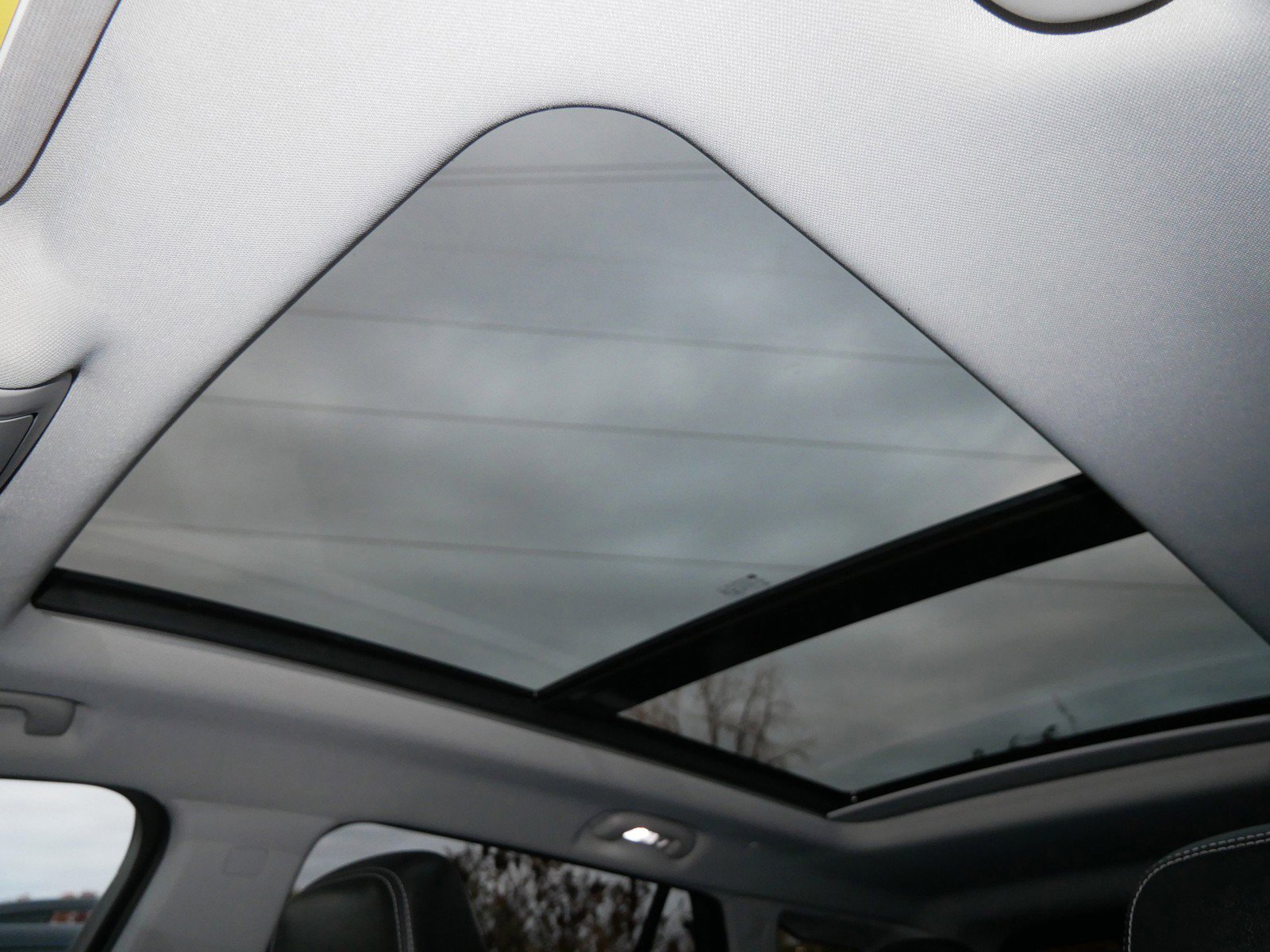 Used 2022 GMC Terrain SLT w/ Infotainment Package II image 31