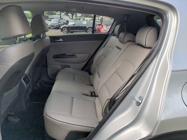 Used 2017 Kia Sportage EX w/ EX Premium Package FWD image 14