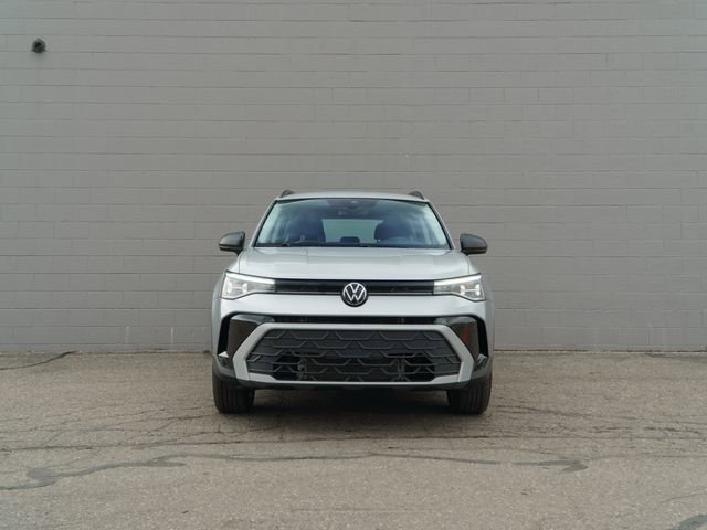 Used 2025 Volkswagen Taos S AWD/4WD image 10