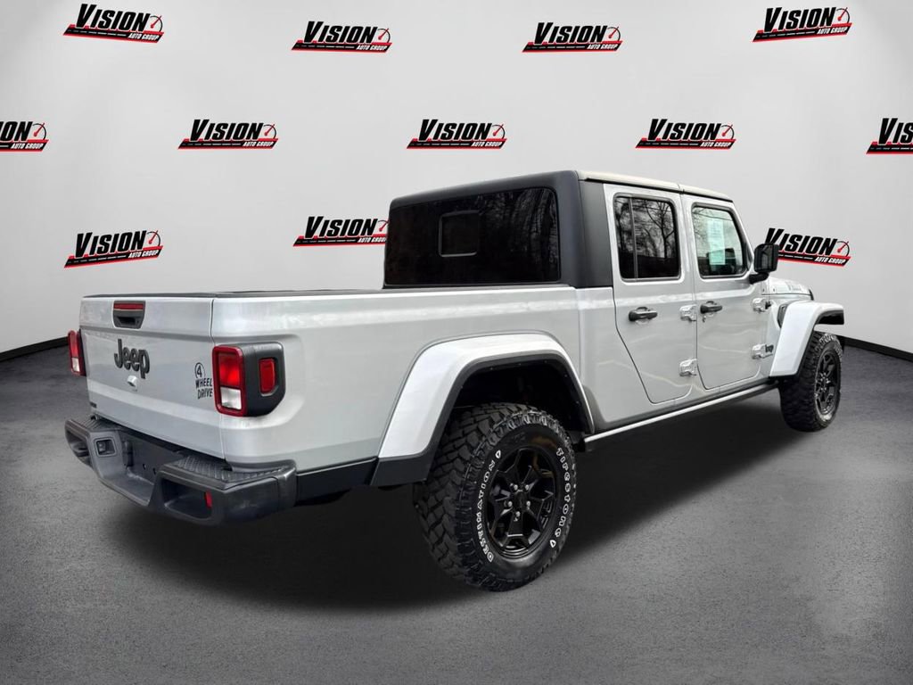 Used 2022 Jeep Gladiator Willys image 5