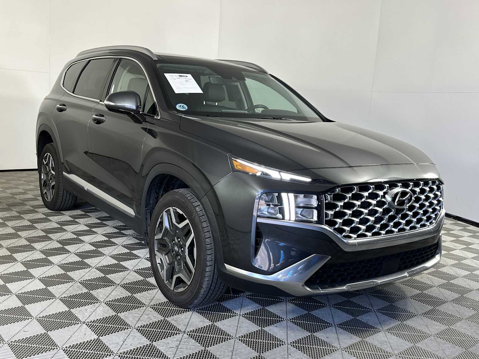 Certified 2023 Hyundai Santa Fe SEL Premium image 2