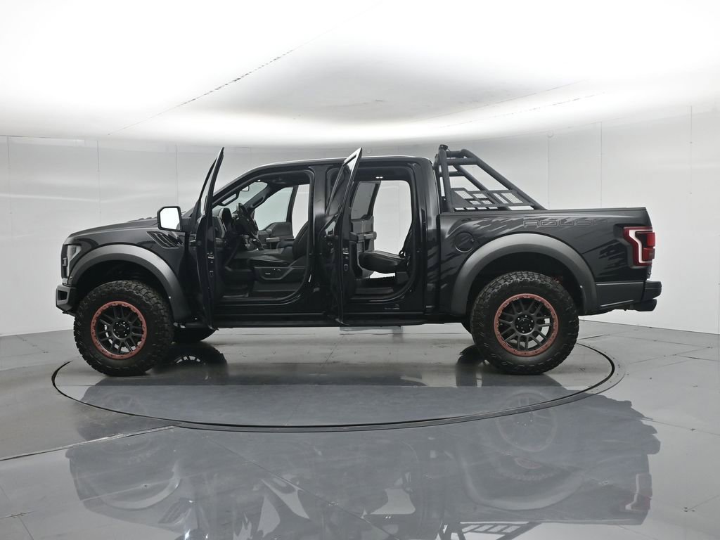 Used 2019 Ford F150 Raptor w/ Equipment Group 802A Luxury AWD/4WD image 37