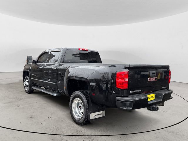 Used 2017 GMC Sierra 3500 Denali image 3