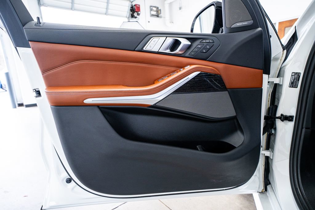 Used 2021 BMW X7 M50i w/ Executive Package AWD/4WD image 30