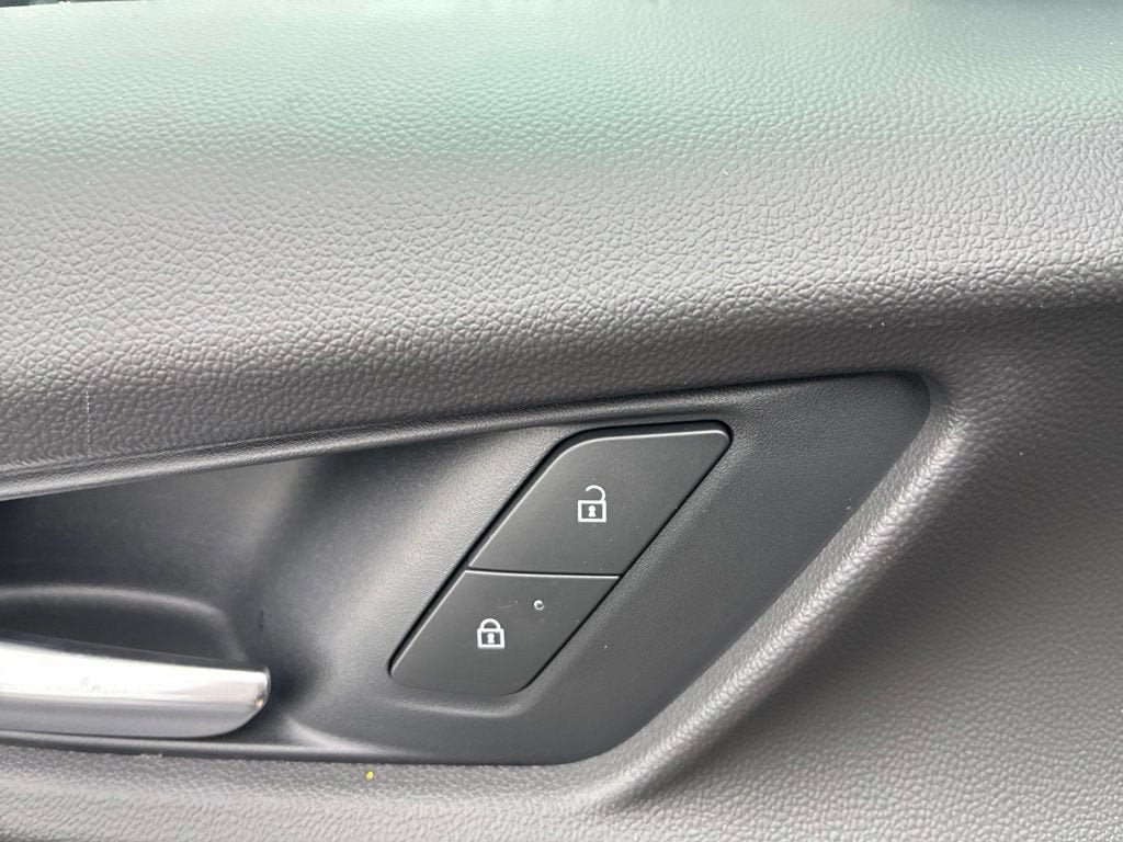 New 2027 Chevrolet Equinox LT AWD/4WD image 39