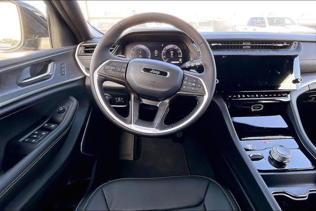 New 2026 Jeep Grand Cherokee L Limited AWD/4WD image 16