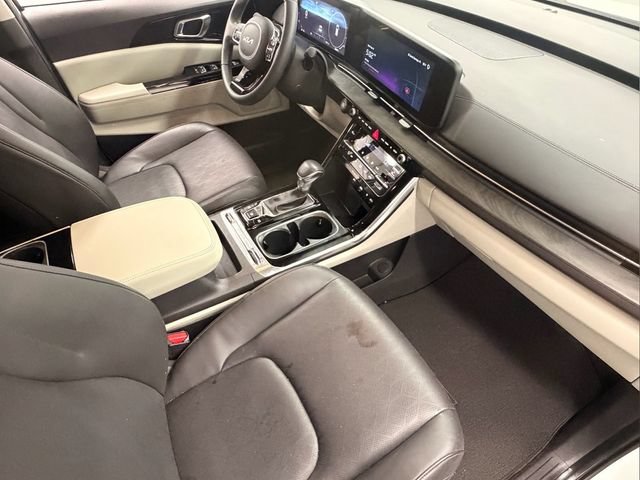 Used 2024 Kia Carnival SX FWD image 22