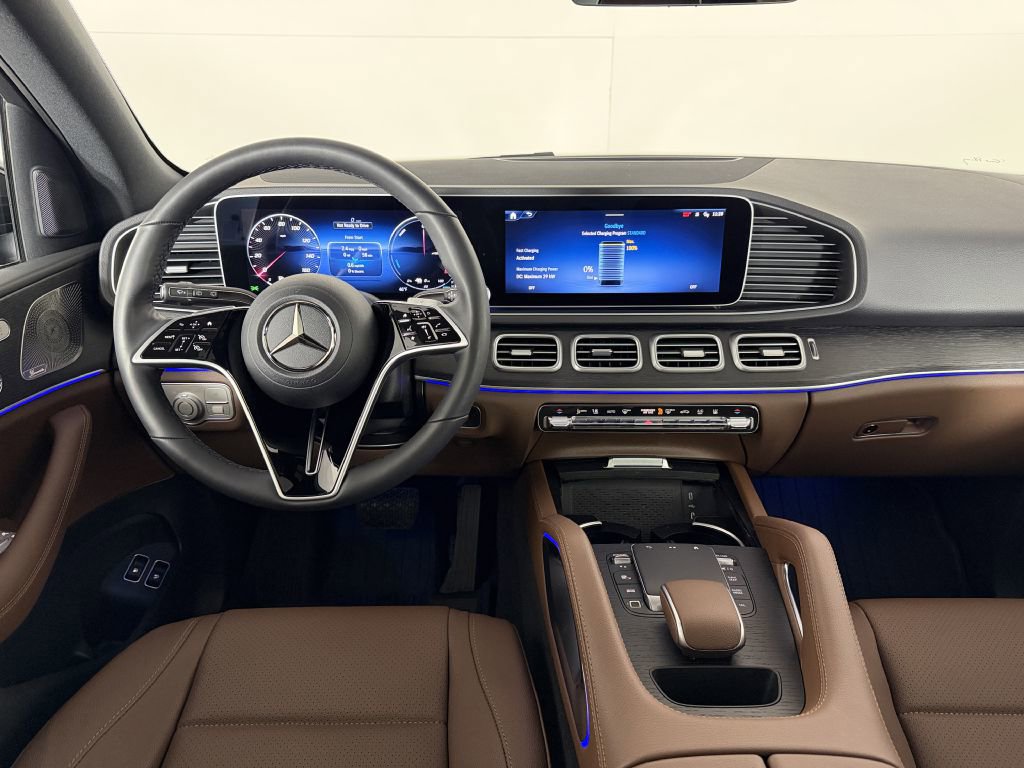 Used 2025 Mercedes-Benz GLE 450e 4MATIC image 14