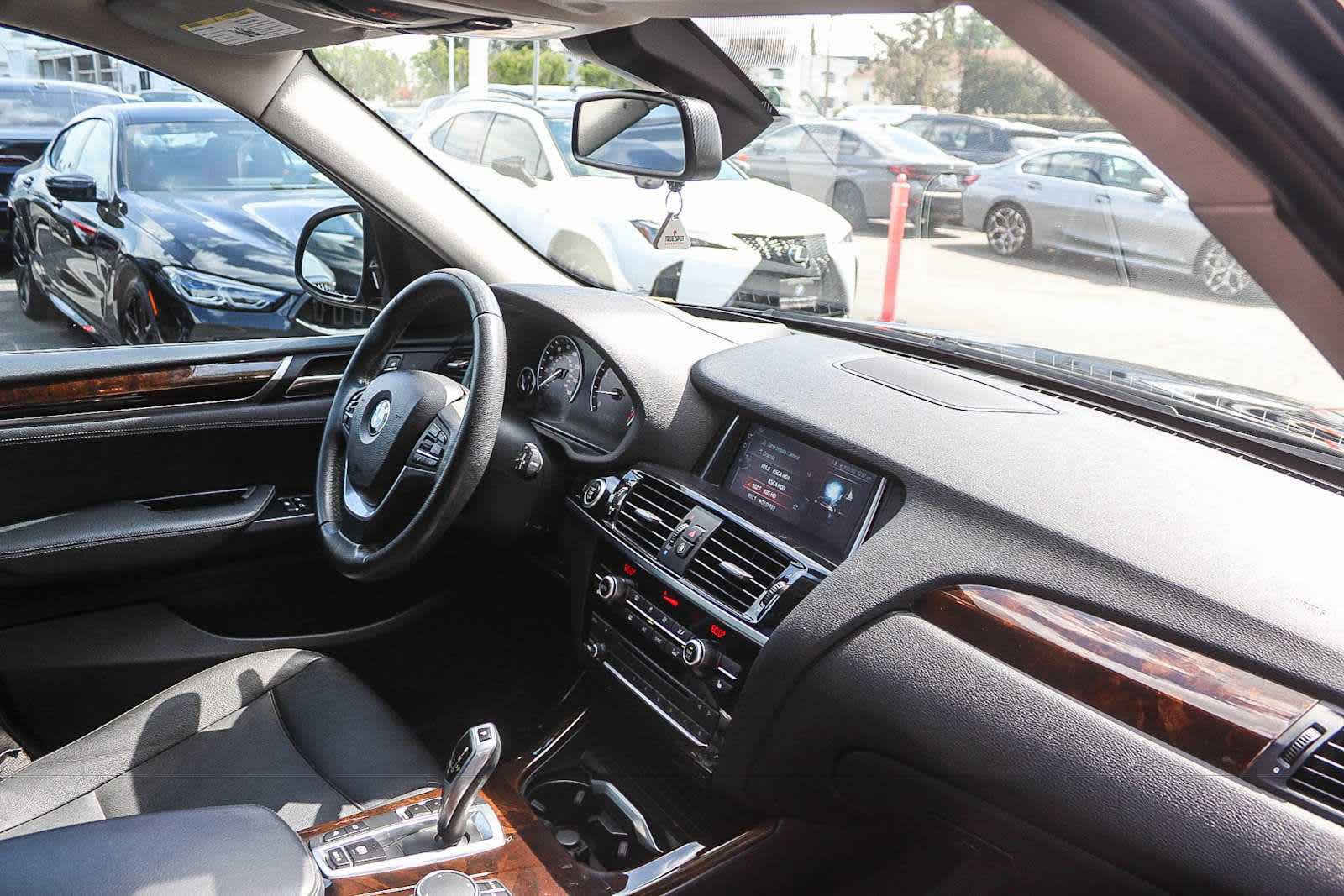 Used 2017 BMW X3 sDrive28i RWD image 15