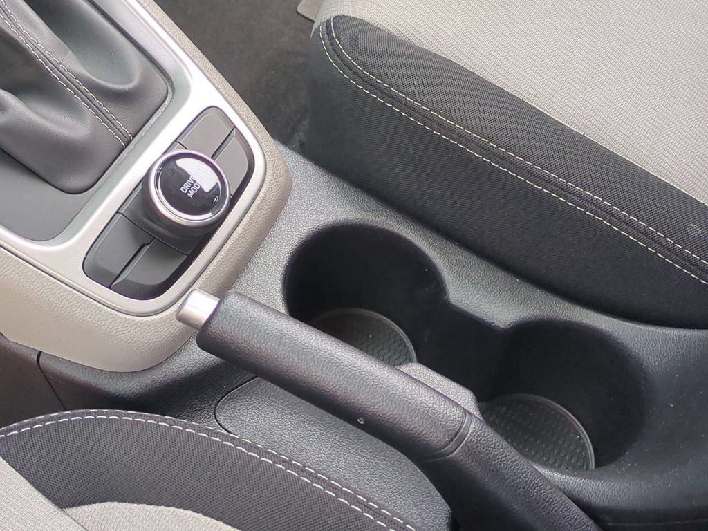Used 2025 Hyundai Venue SEL FWD image 23