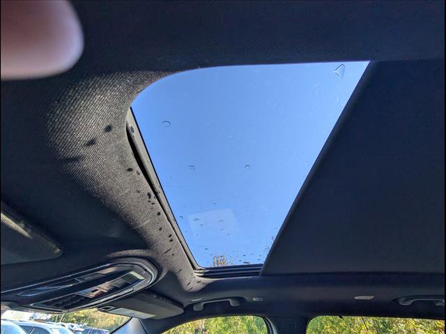 Used 2025 Jeep Grand Cherokee L Limited w/ Luxury Tech Group II image 12