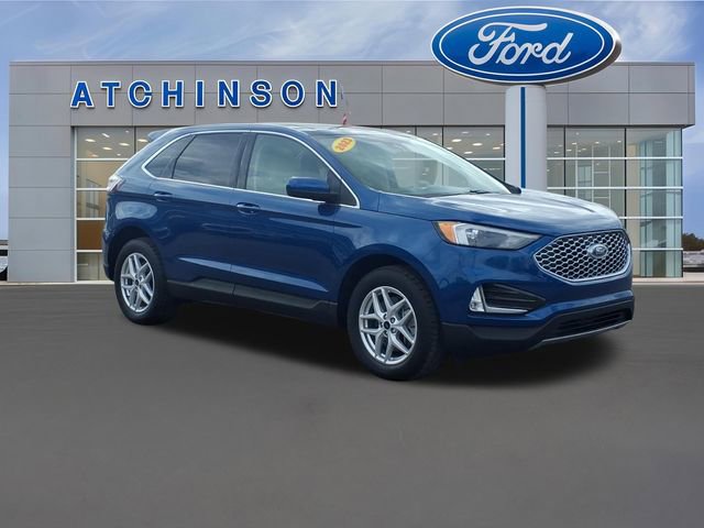 Certified 2023 Ford Edge SEL w/ Convenience Package AWD/4WD image 4