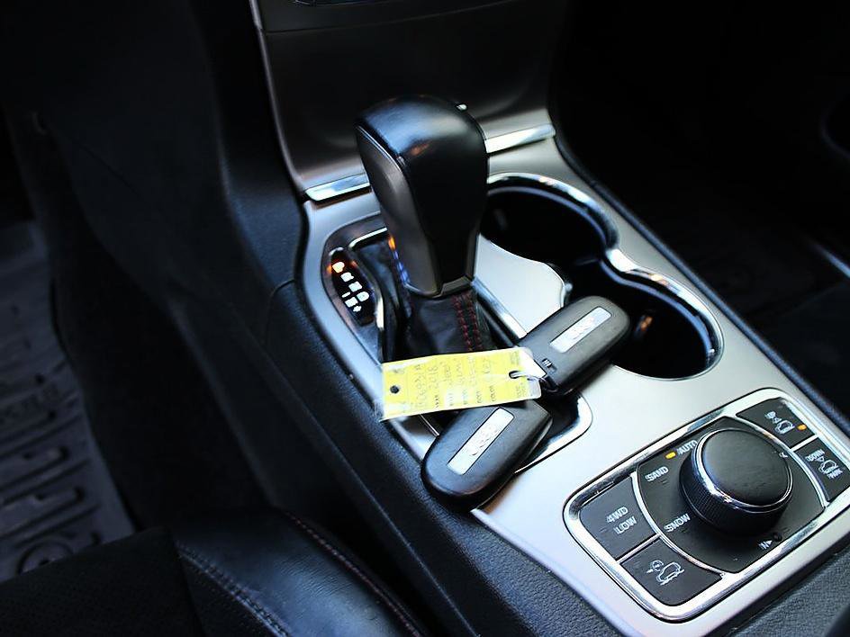 Used 2018 Jeep Grand Cherokee Trailhawk AWD/4WD image 11