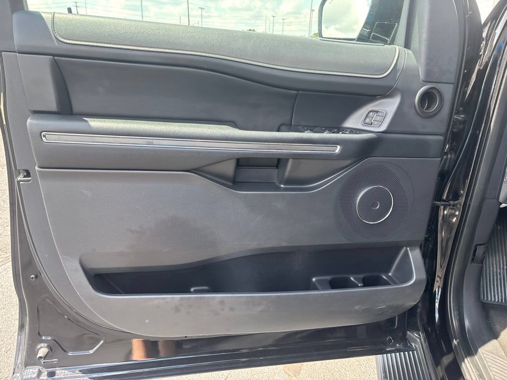 Used 2024 Ford Expedition Max XLT RWD image 8