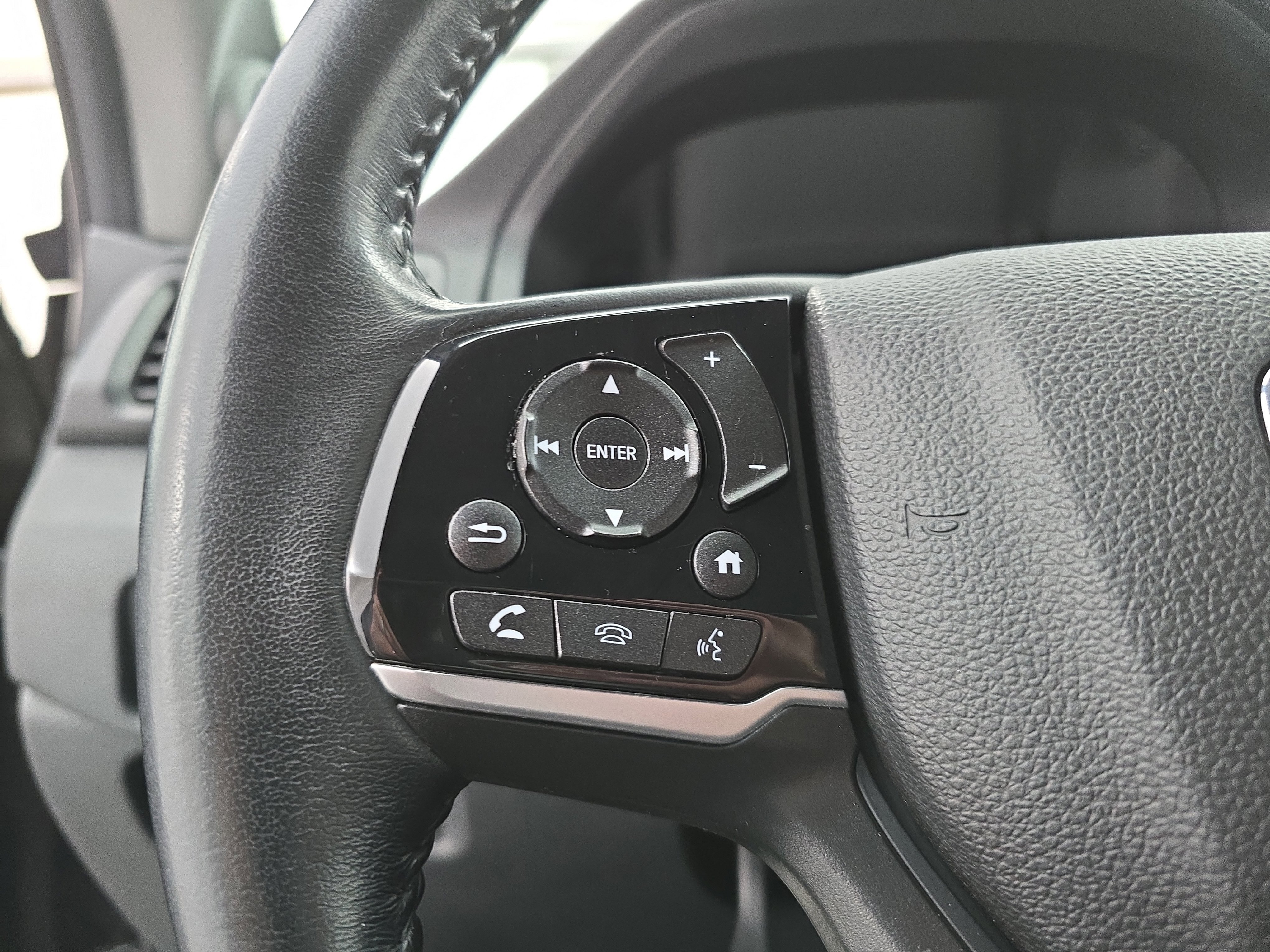 Used 2022 Honda Pilot Touring image 18