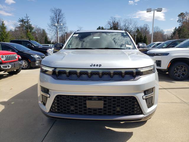 New 2026 Jeep Grand Wagoneer Limited AWD/4WD image 2