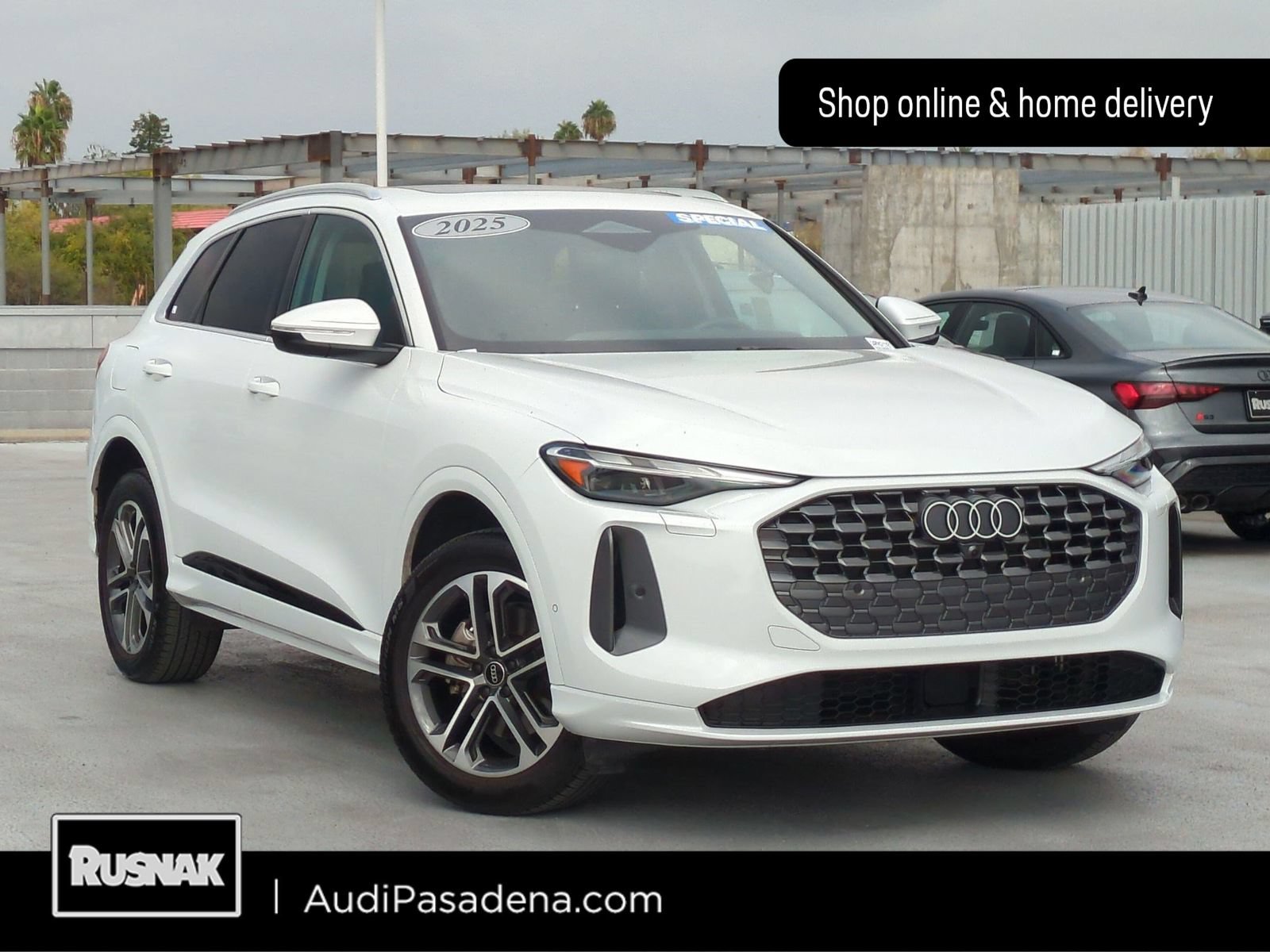Used 2025 Audi Q5 Premium w/ Convenience Package