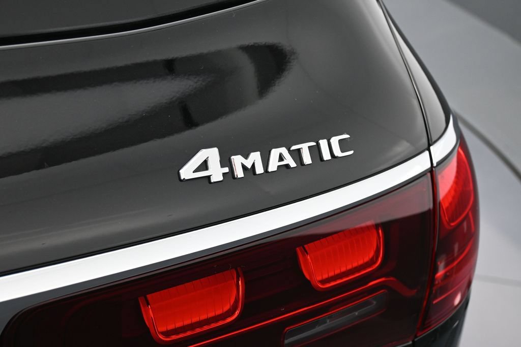 Used 2025 Mercedes-Benz GLS 450 4MATIC image 15