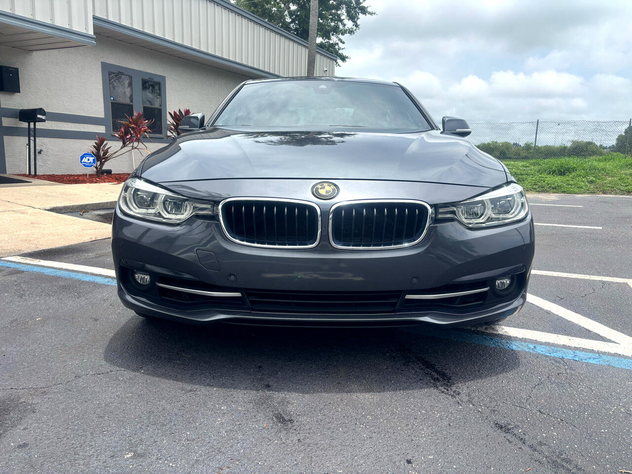 Used 2016 BMW 340i Sedan w/ Technology Package image 2