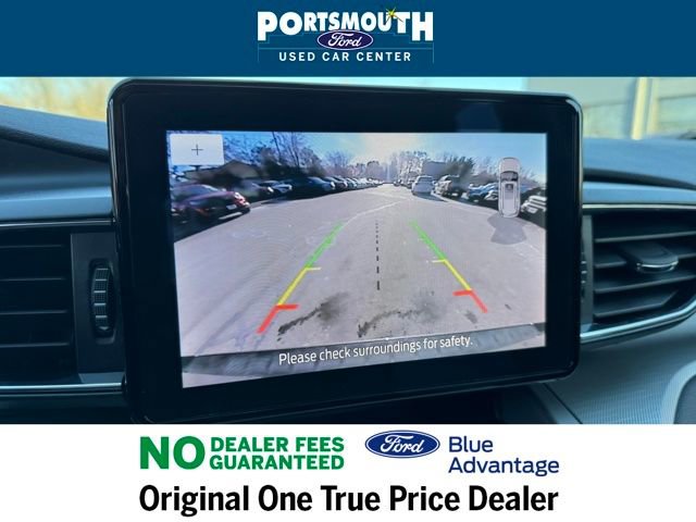 Used 2022 Ford Explorer XLT w/ Equipment Group 202A image 11