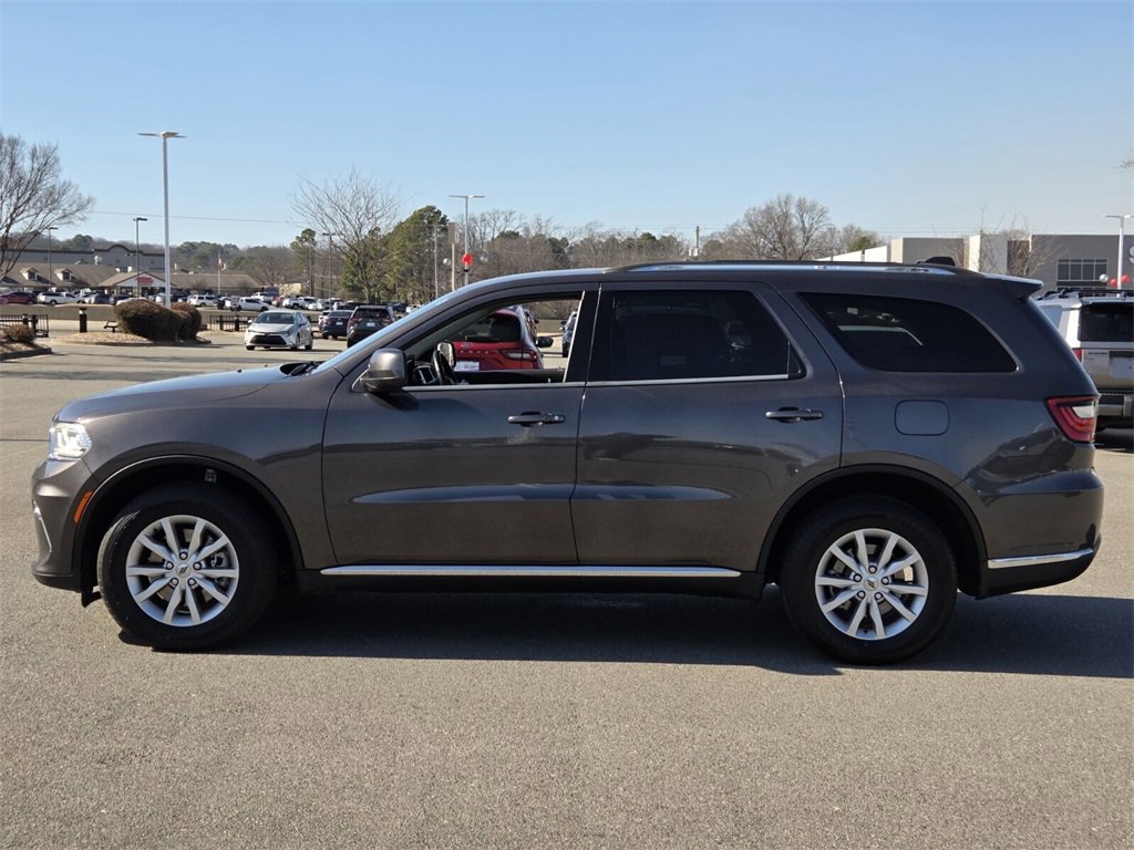 Used 2021 Dodge Durango SXT image 2