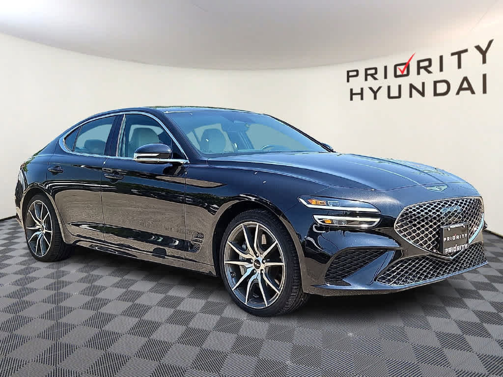 Used 2025 Genesis G70 2.5T AWD/4WD image 3