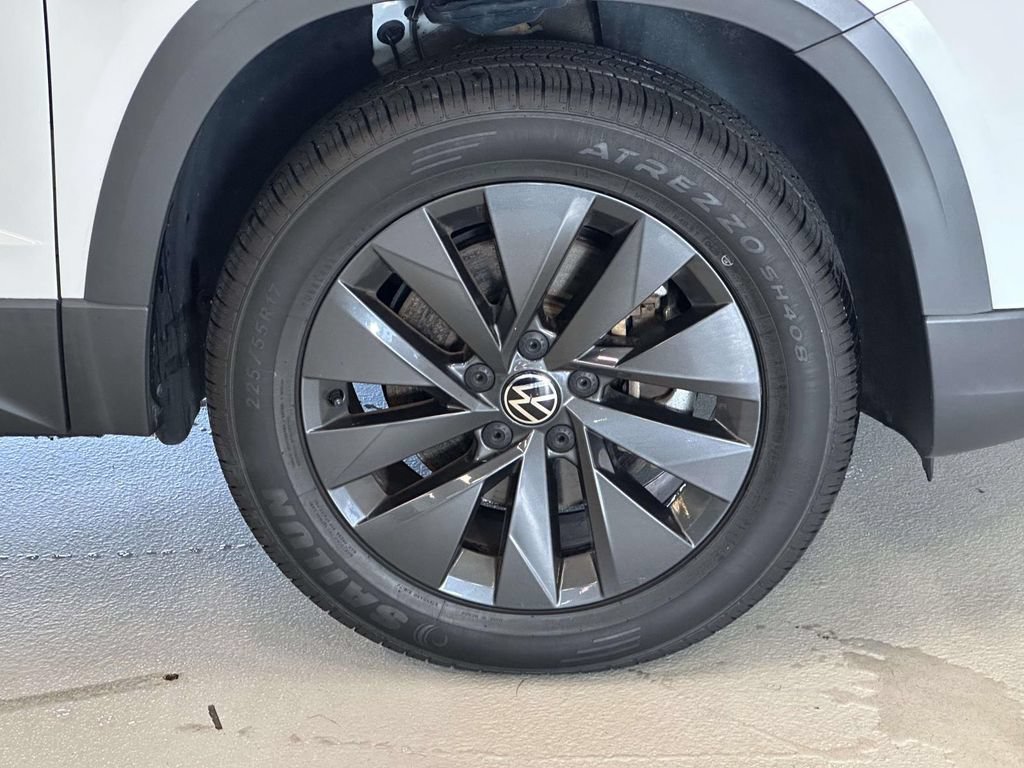 Used 2022 Volkswagen Taos S AWD/4WD image 8