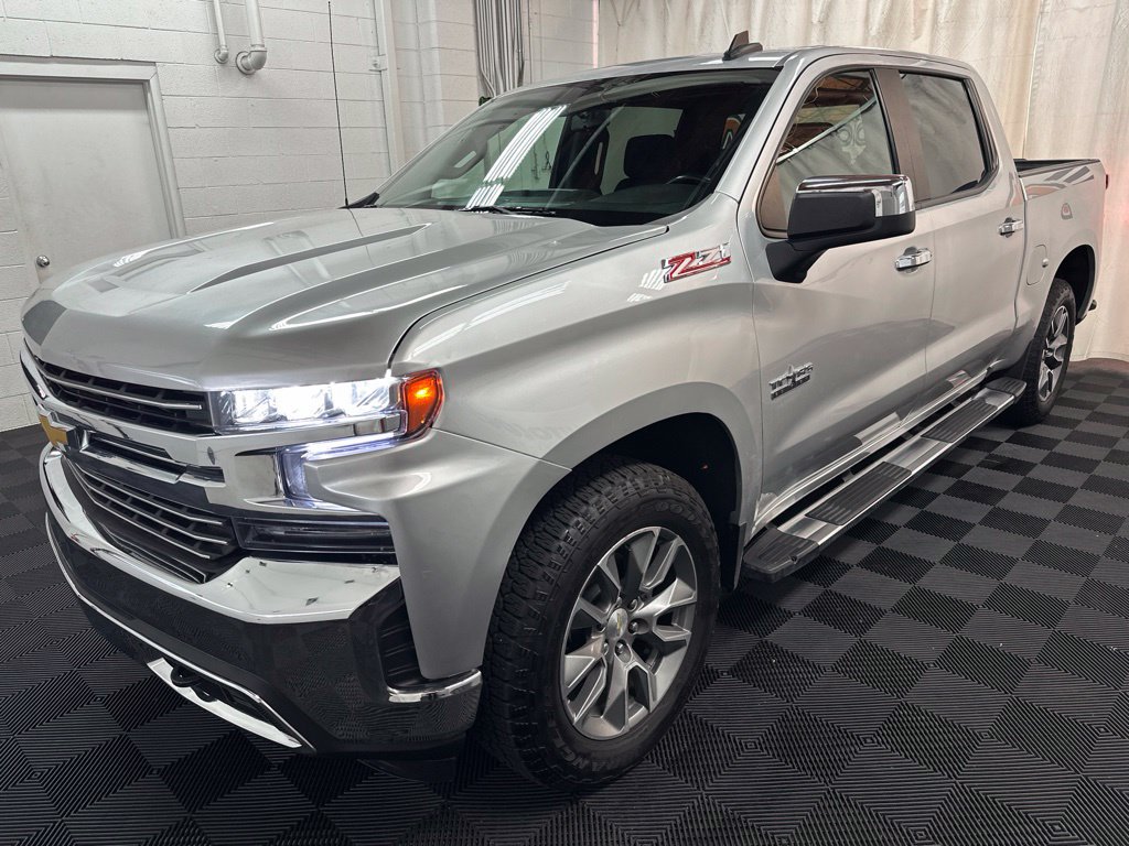 Used 2021 Chevrolet Silverado 1500 LT AWD/4WD image 4