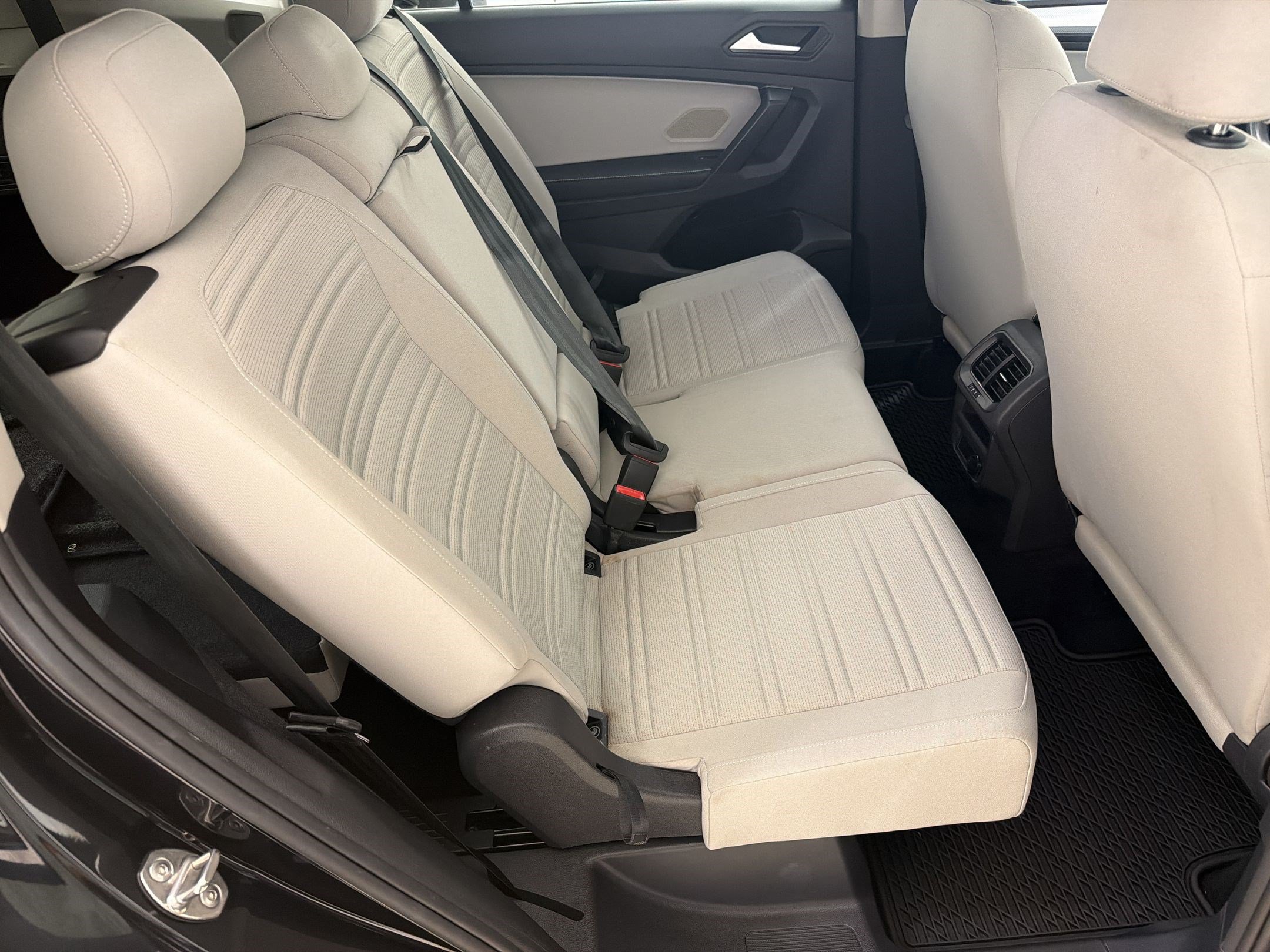 Used 2023 Volkswagen Tiguan S FWD image 28