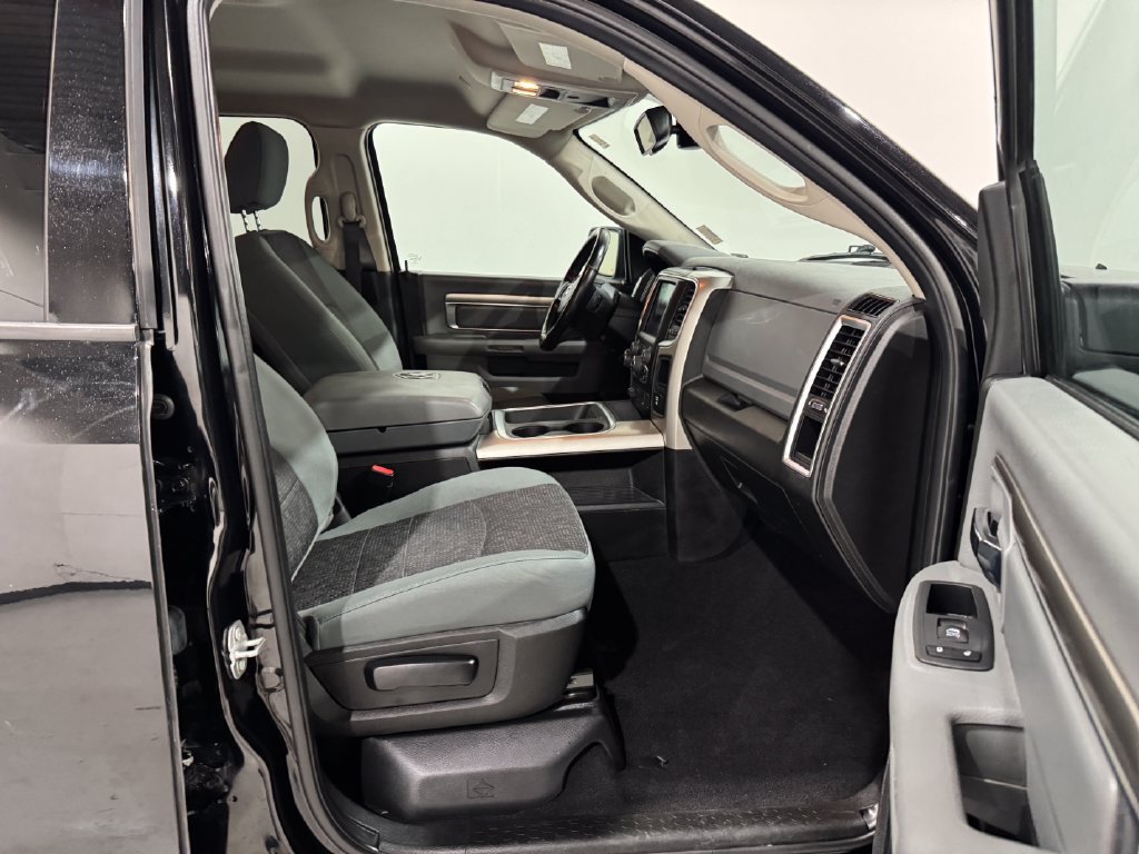 Used 2019 RAM 1500 Warlock AWD/4WD image 22
