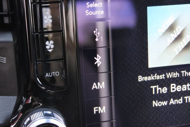 Used 2020 RAM 1500 Limited AWD/4WD image 28