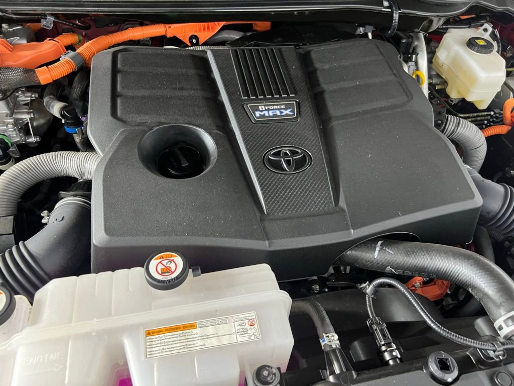 Used 2025 Toyota Sequoia Capstone image 33