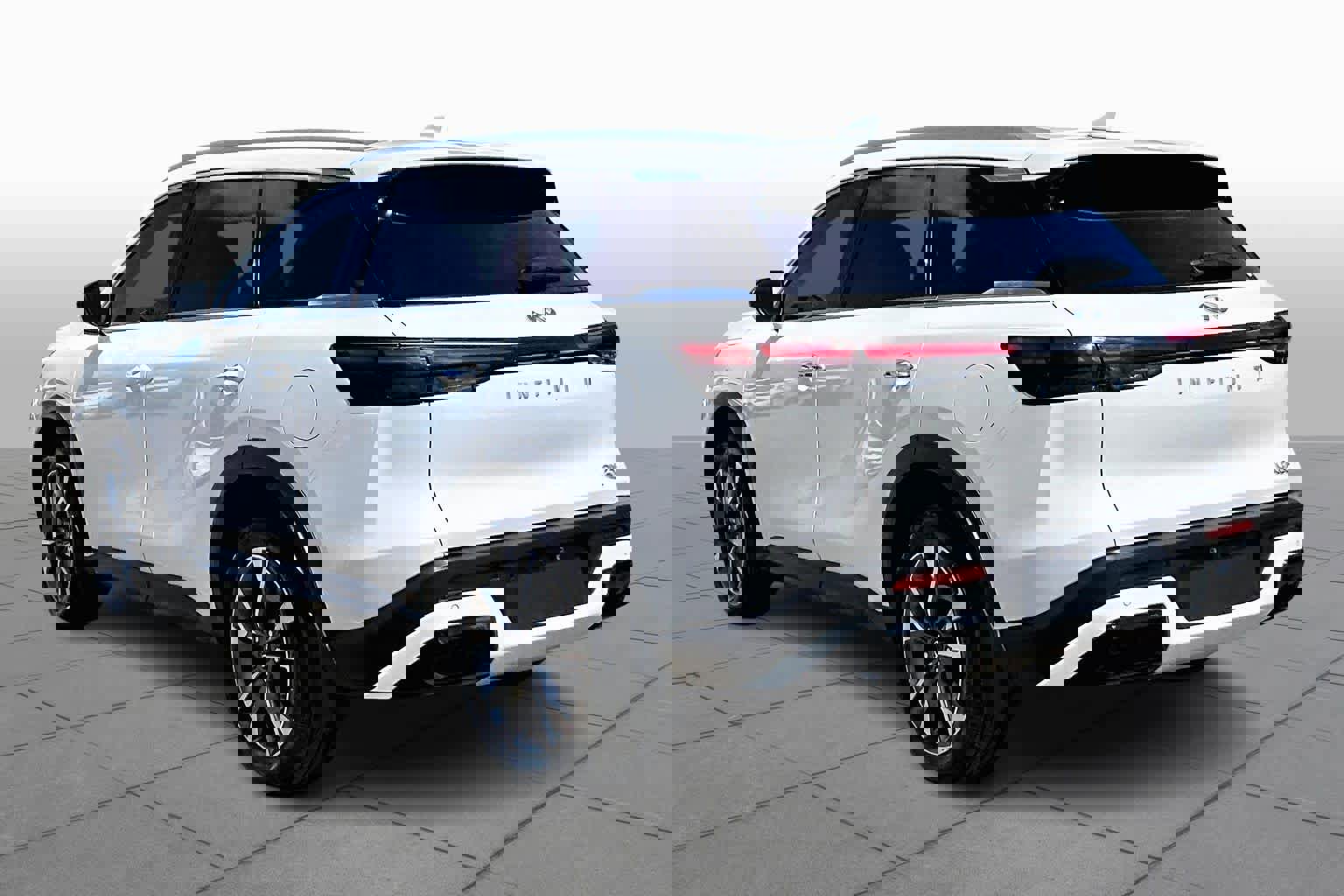 Used 2024 INFINITI QX60 Luxe image 12