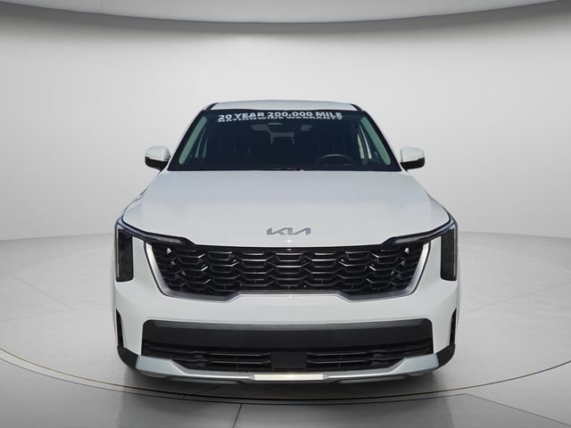 Certified 2026 Kia Sorento LX FWD image 4