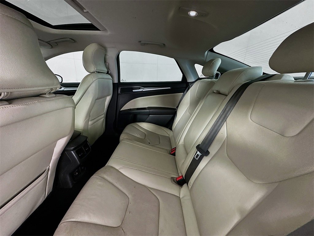 Used 2015 Ford Fusion Titanium image 25