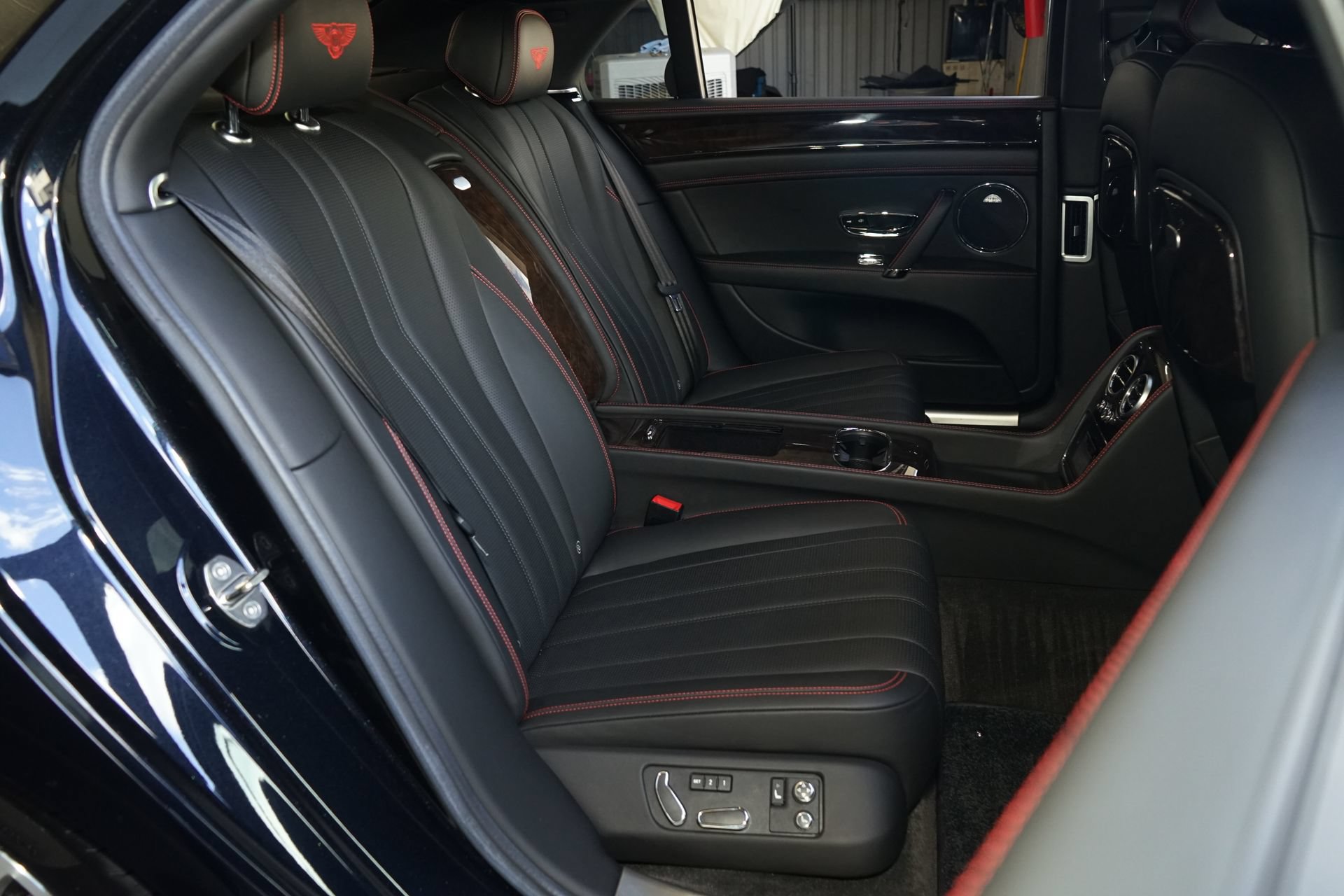 Used 2014 Bentley Flying Spur W12 AWD/4WD image 19