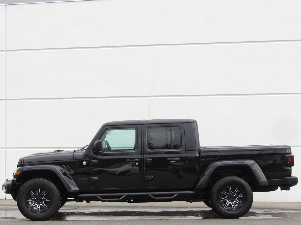 Used 2021 Jeep Gladiator Sport image 3