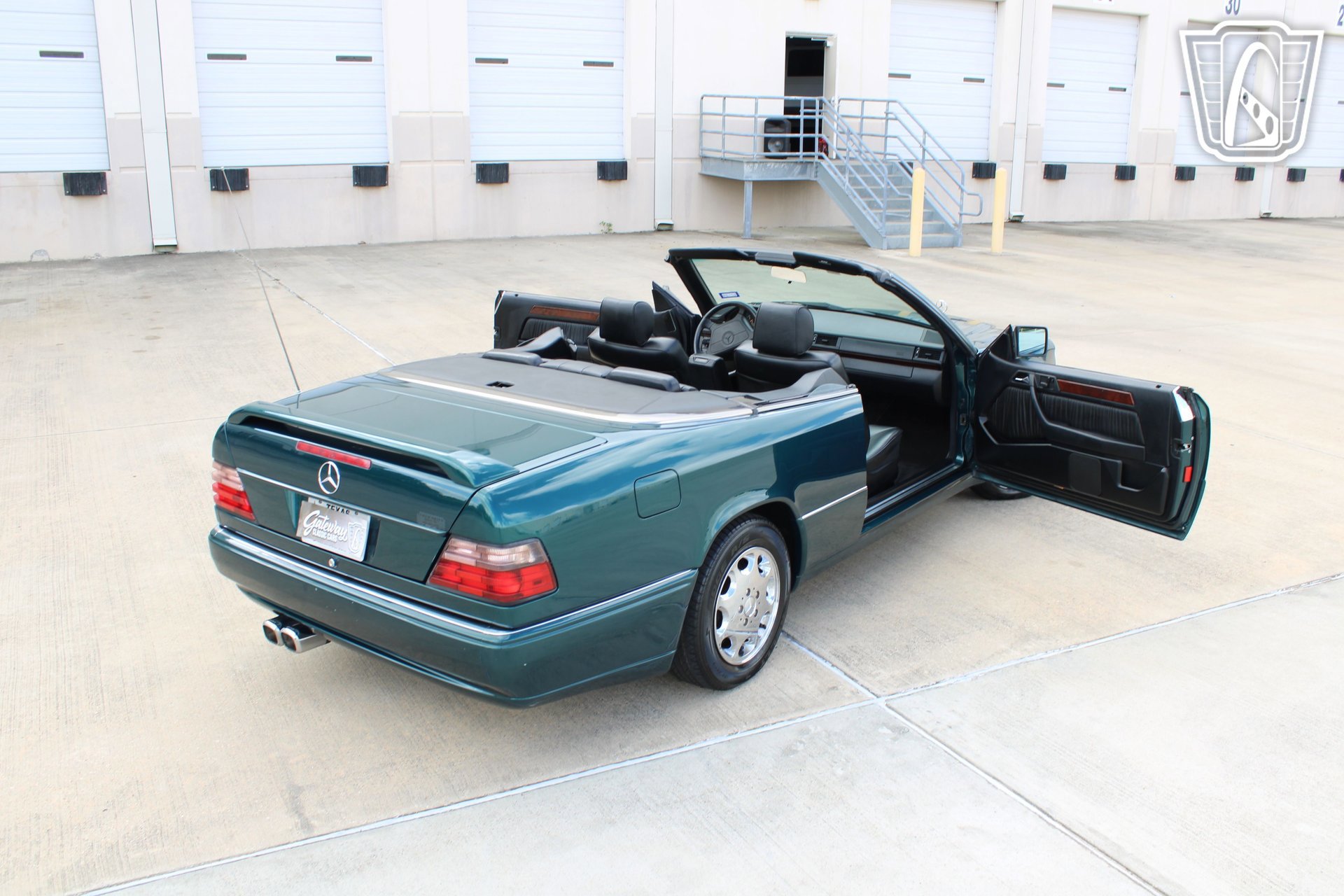 Used 1994 Mercedes-Benz E 320 Convertible image 9