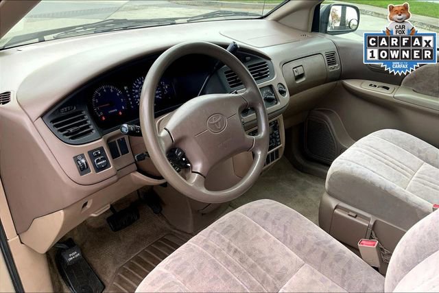 Used 2001 Toyota Sienna LE image 13