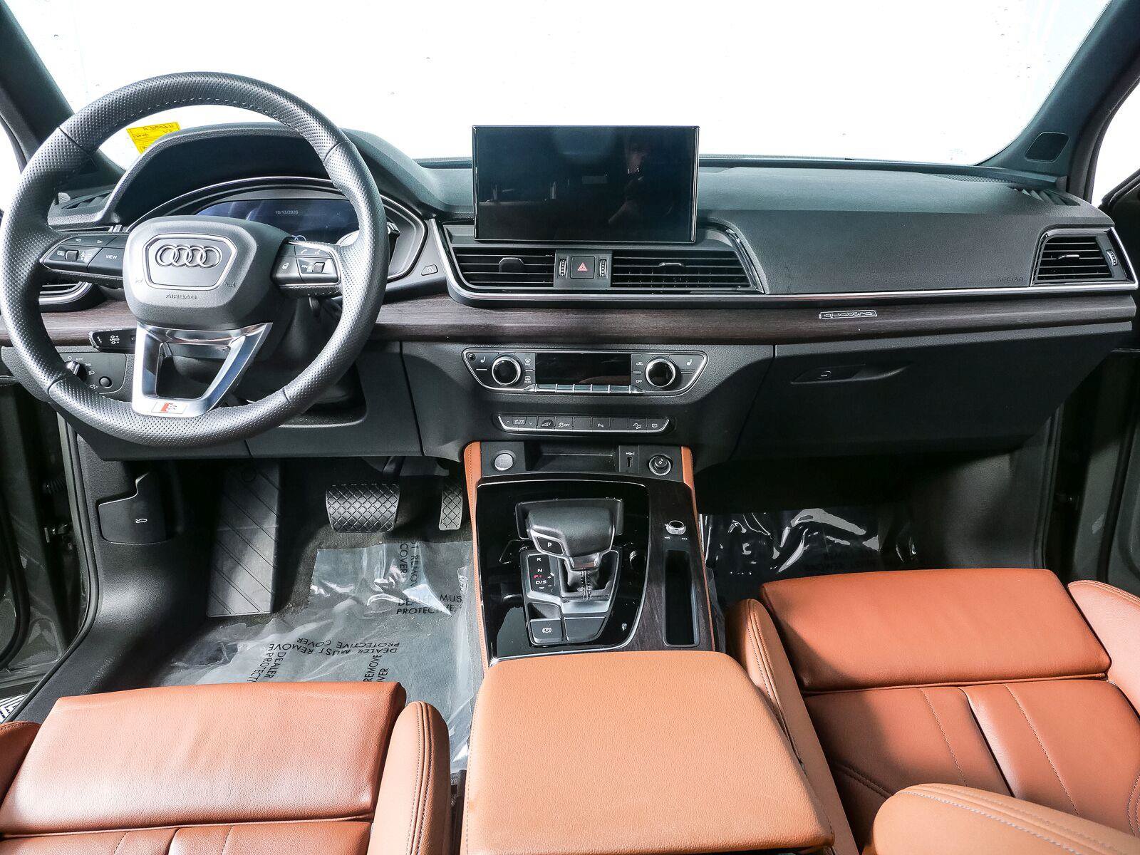Used 2024 Audi Q5 e Premium Plus w/ Premium Plus Package AWD/4WD image 18