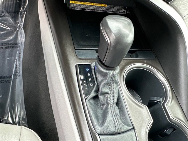 Certified 2021 Toyota Camry SE image 31
