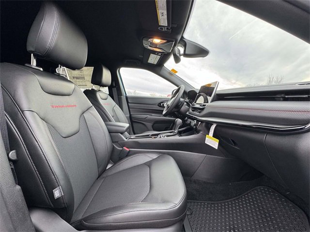 New 2026 Jeep Compass Trailhawk image 14