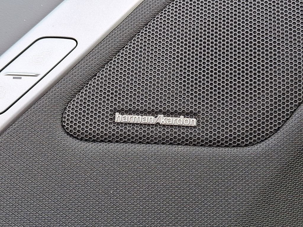 Certified 2026 BMW iX xDrive45 w/ M Sport Package image 26