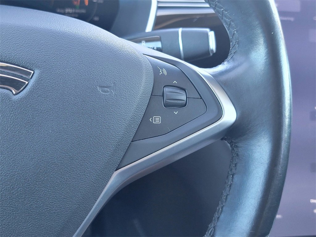 Used 2015 Tesla Model S image 31