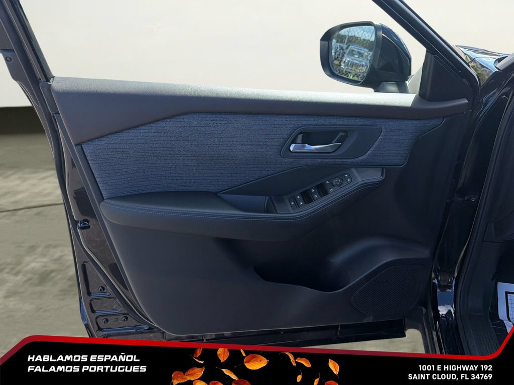 Used 2023 Nissan Rogue SV FWD image 10