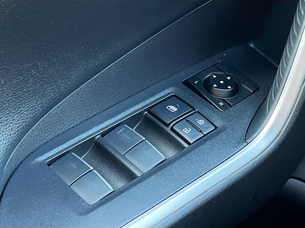 Used 2024 Toyota RAV4 XSE w/ Weather Package AWD/4WD image 18